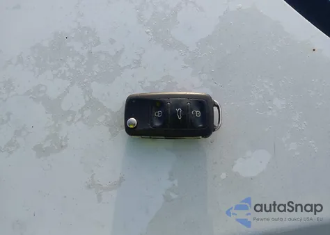 2015 Volkswagen Jetta 2.0L S z USA, uszkodzony, nr VIN 3VW2K7AJ5FM201964